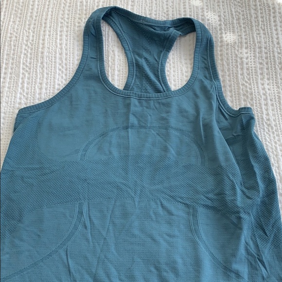 LULULEMON TANK TOP SIZE 8 - Picture 2 of 2
